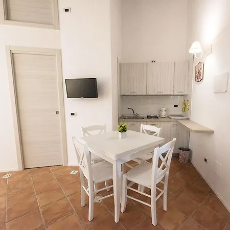 Oda ve Kahvaltı Butterfly-salerno Centro Salerno