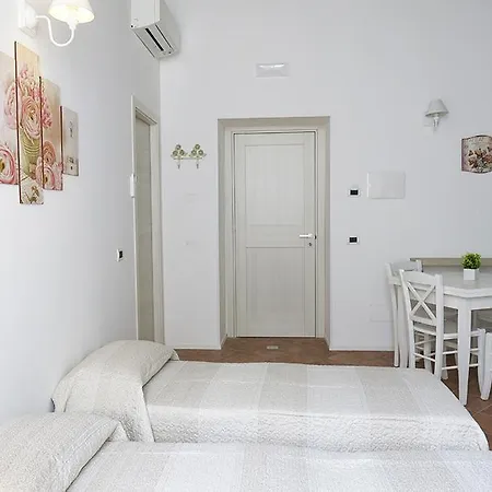 Oda ve Kahvaltı Butterfly-salerno Centro Salerno